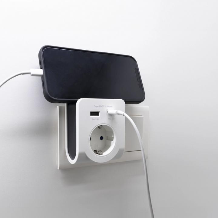 Produktbild REV USB Ladegerät mit 240V Steck Dose plus USB-A&C 0020770112 (15.50 W)