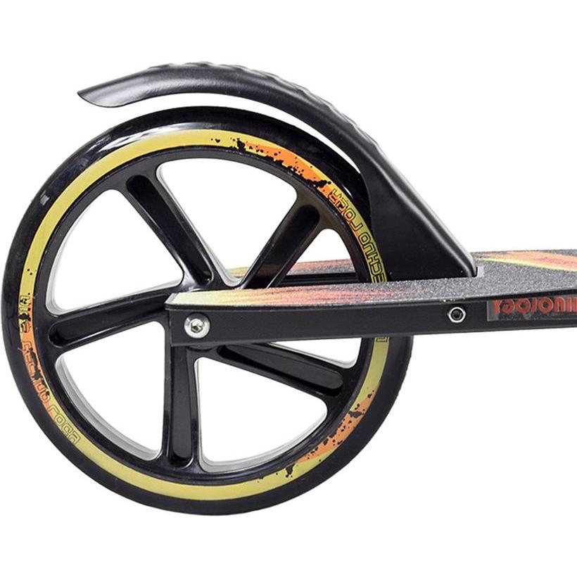 Thumbnail - Nils, Scooter