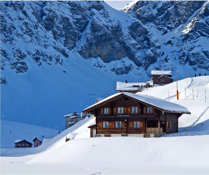 Actual product image Trenddeko Holiday cottage in the Swiss Alps (384 x 300 cm)