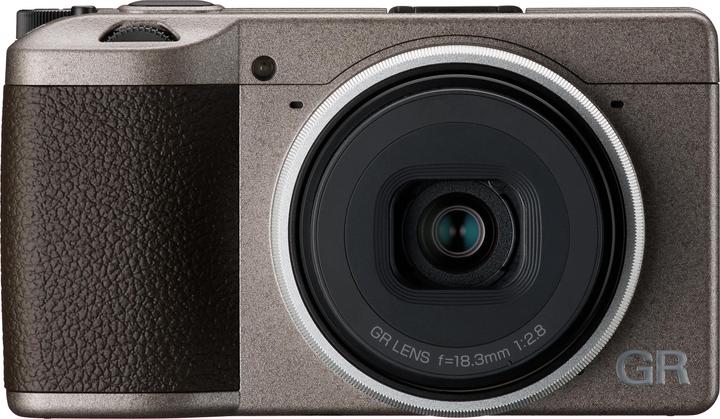 RICOH GR III Diary Edition (28 mm, 24.20 Mpx, APS-C / DX)