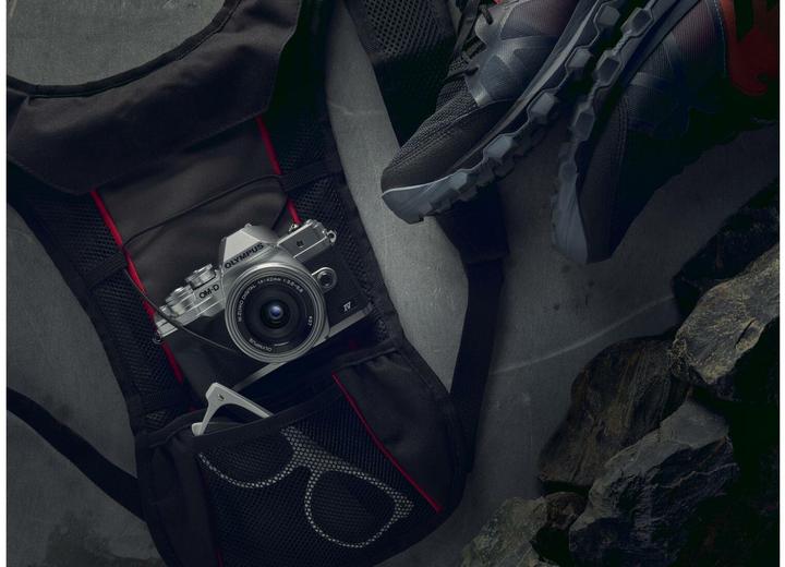 Actual product image Olympus OM-D E-M10 Mark IV (14 - 42 mm, 20 Mpx, Micro Four Thirds)