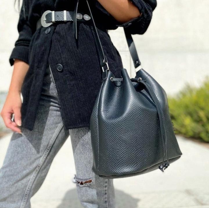 Only-Bags.Store Schwarzes Leder Bucket Bag, schwarze Geldbörse, Umhängetasche, Leder Geldbörse, Geschenk für Sie