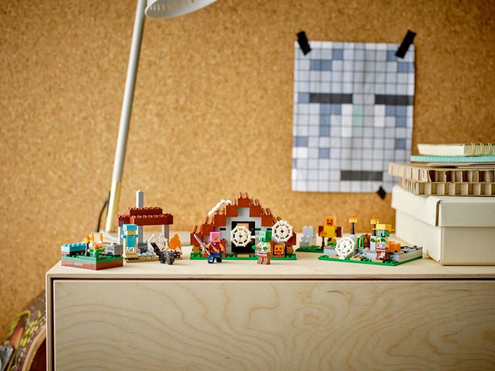 Actual product image LEGO The abandoned village (21190, LEGO Minecraft)