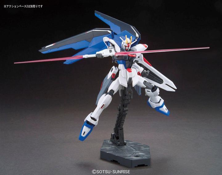 Produktbild Bandai 1/144 HGCE ZGMF-X10A FREEDOM GUNDAM (REVIVE)