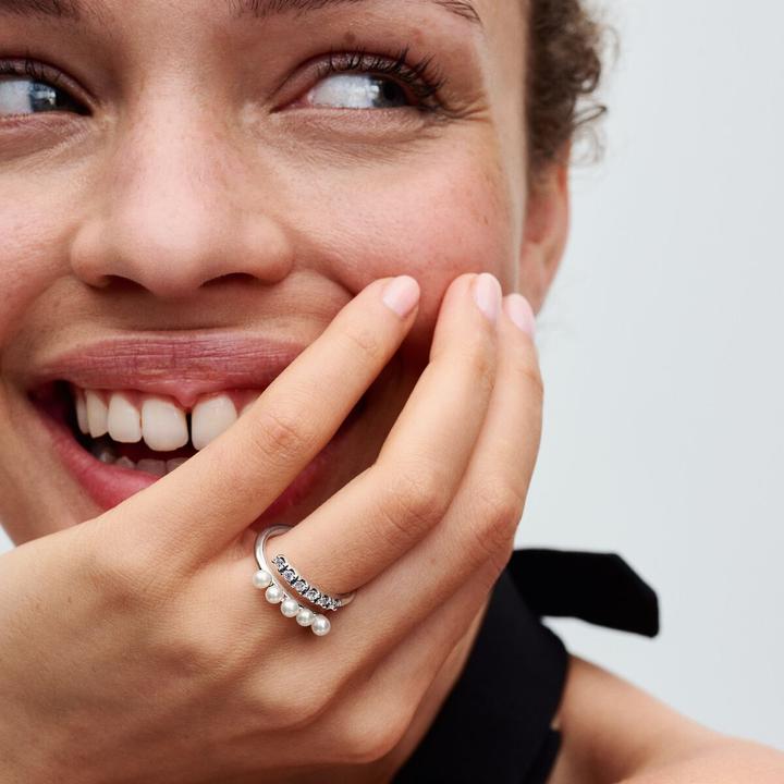 Immagine prodotto Pandora Anello aperto con perle coltivate d'acqua dolce e pavé trattati (58, 925 Argento)