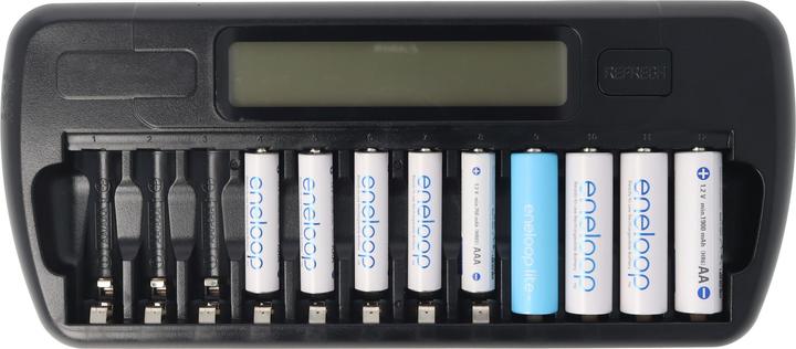 Image du produit Everactive Chargeur NIMH avec écran LCD pour 1 à 12 piles AA ou AAA (1 pcs, Spécifique à l'appareil, Piles rechargeables + chargeur)