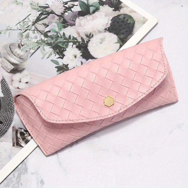 Actual product image Only-Bags.Store Modernes PU-Leder-Sonnenbrillenetui, stilvolles und langlebiges Reisezubehör für Männer und Frauen