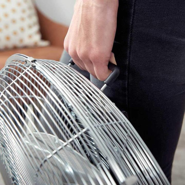 Produktbild Black & Decker BXEFF120E Bodenventilator (70 dB)