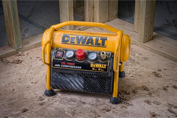 Immagine prodotto DeWalt Dpc6mrcqs (8 bar, 6 l)