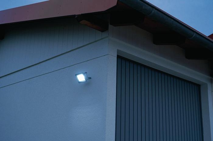 Immagine prodotto Brennenstuhl Faretto LED JARO 20060 17500lm, 150W, IP65 (17500 lm)