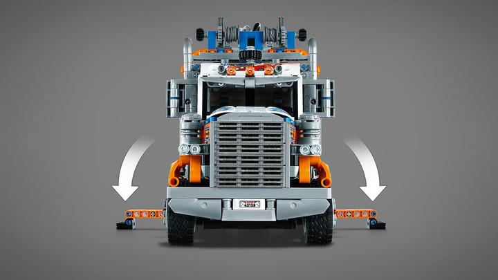 Actual product image LEGO Technic 42128 Heavy tow truck (42128, LEGO Technic)