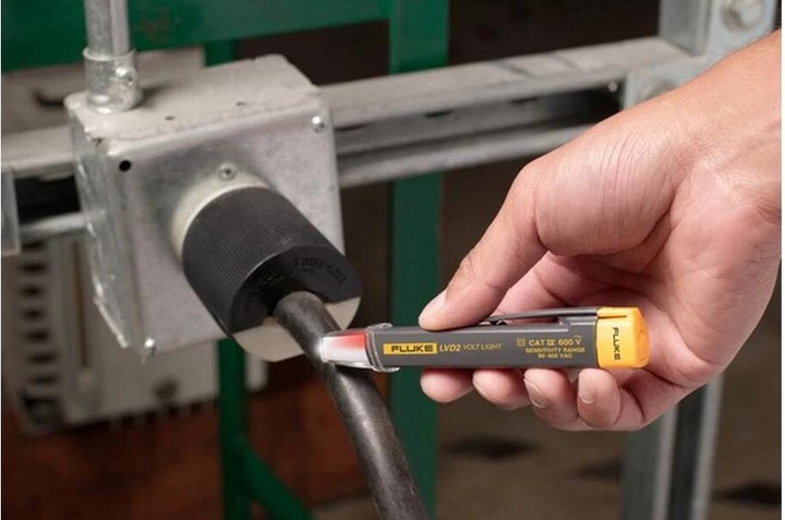Produktbild Fluke LVD2 Multi-Tester 600 V CAT IV (CAT IV 600V)