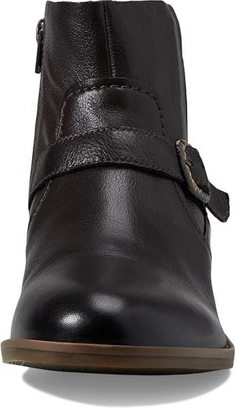 Actual product image Clarks Camzin Loop Boot (40)