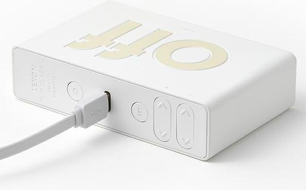 Actual product image Lexon Flip Classic