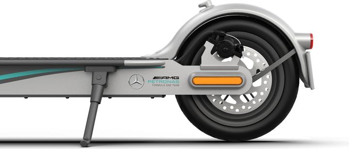 Actual product image Xiaomi Mi Pro 2 Mercedes AMG Petronas F1 Team Edition EU (25 km/h, 45 km, 300 W)