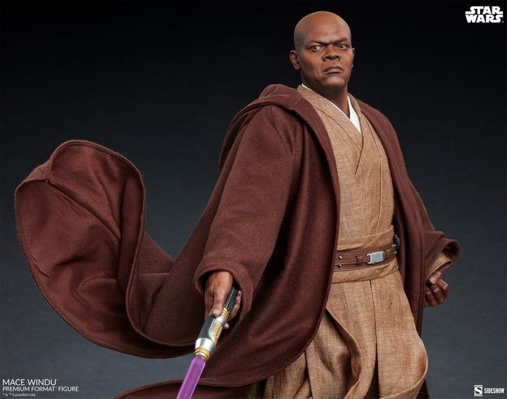 Actual product image Sideshow Star Wars Episode III statuette Premium Format Mace Windu 53 cm