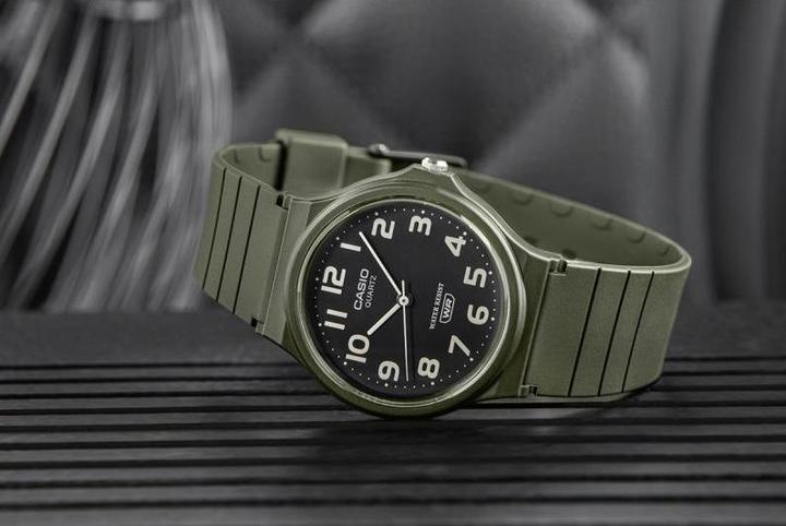 Actual product image Casio MQ-24UC-3BDF Clock + BOX (Analogue wristwatch)