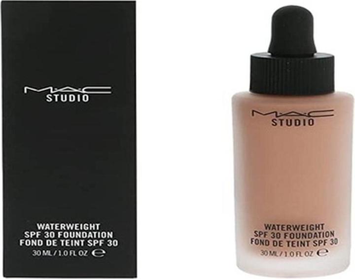 Actual product image MAC Cosmetics Studio Waterweight SPF 30 Foundation (No. NW30)