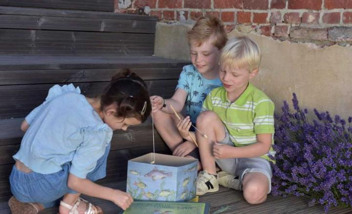 Actual product image Egmont Catch fish (German, French, Italian, English)