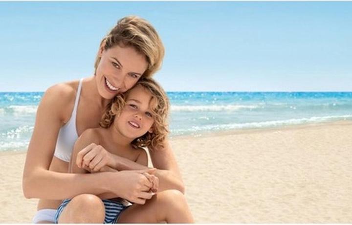 Immagine prodotto NIVEA Latte solare Sun Sensitive Immediate Protect Spf 50+ 200ml (Latte solare, SPF 50+, 200 ml)