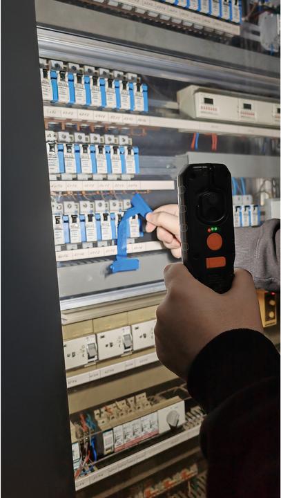 Image du produit Steffen LED Akku-Handleuchte 5W, IP54, 240° drehbar (600 lm)