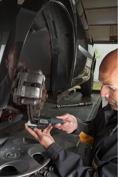 Actual product image Facom Outside micrometer