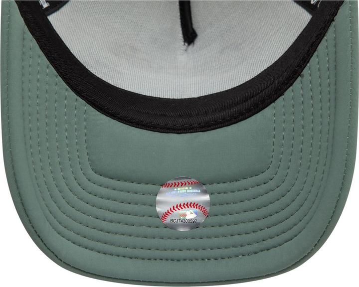 Immagine prodotto New Era A-Frame Mesh Trucker Cap - Fruit St. Louis Cardinals