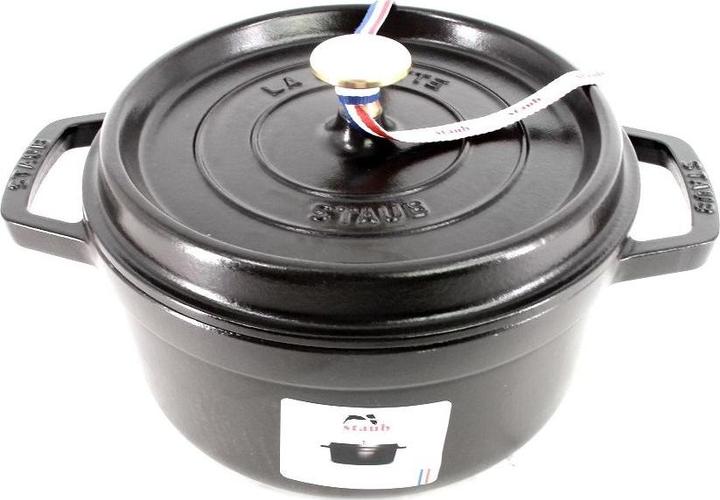 Actual product image Staub Cocotte (22 cm, Casserole + Stewpot, Cast iron)