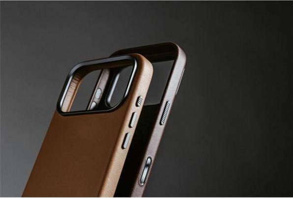 Produktbild Nomad Traditionelle Lederhülle - Lederhülle für iPhone Max, Horween-Leder (Apple iPhone 17 Pro Max)