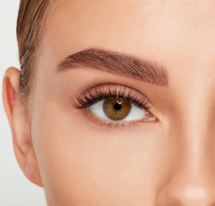Actual product image Ardell False Lashes - Lift Effect 745 (Artificial eyelashes)