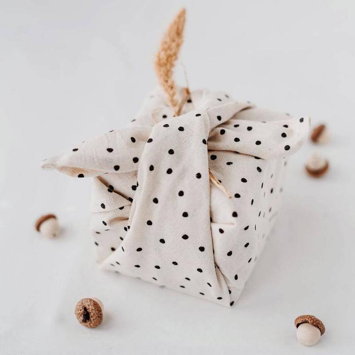 Produktbild Eulenschnitt Geschenkpapier aus Stoff 2er Set (Geschenkpapier, 2 x)