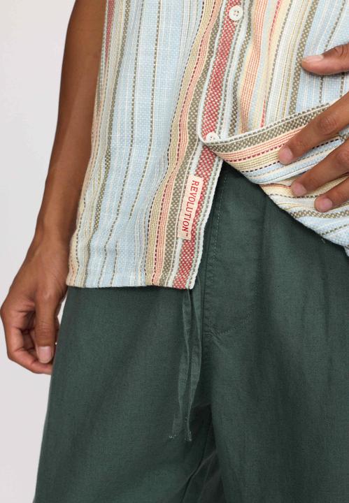 Actual product image Revolution Short-Sleeved Cuban Cotton Shirt (M)