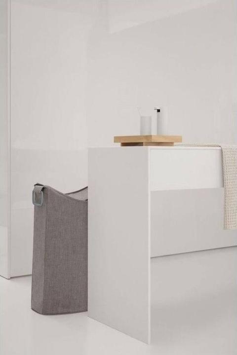 Actual product image Blomus Frisco Laundry Collector (65 l)