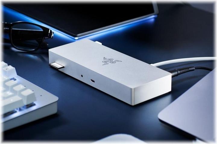 Produktbild Razer Thunderbolt 4 Dock Mercury Edition (Thunderbolt, 9 Ports)