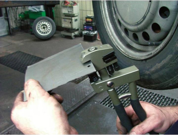 Actual product image KS Tools Punch and set-down pliers, self-opening, length 285 mm (285 mm)