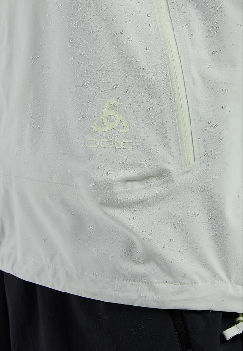Actual product image Odlo Women's Essential 2.5L Waterproof Jacket Hardshell (M)