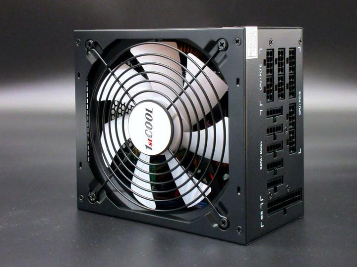 Actual product image 1st Cool 1stCOOL Baltas Storm 700W (ECP-700A-14-85) power supply (700 W)