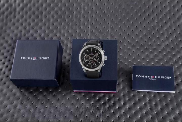Produktbild Tommy Hilfiger Ashton Herrenuhr 1791740 + BOX (Chronograph, 44 mm)