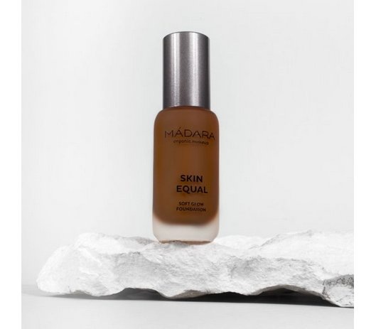 Actual product image Madara Skin Equal Base Soft Glow SPF15 30ml 100 Mocha (100 Mocha)