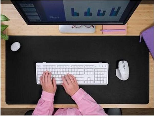 Actual product image Trust Benya XXL Desk Pad black (XXL)