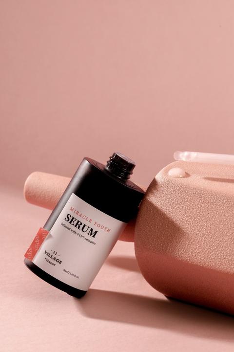 Actual product image Village 11 Factory Miracle youth serum (50 ml)