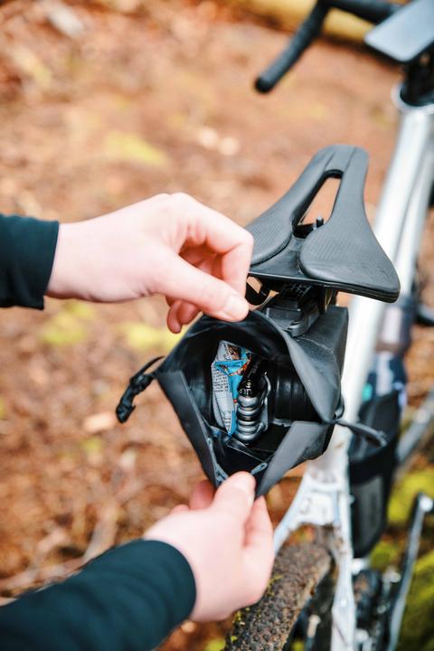 Produktbild Fidlock PINCLIP Saddle Bag S (0.40 l, Satteltasche)