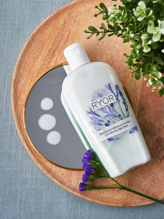 Produktbild Ryor Cleansing And Tonization two-phase make-up removal emulsion for all skin types 300 ml (Make-Up Entferner, 300 ml)