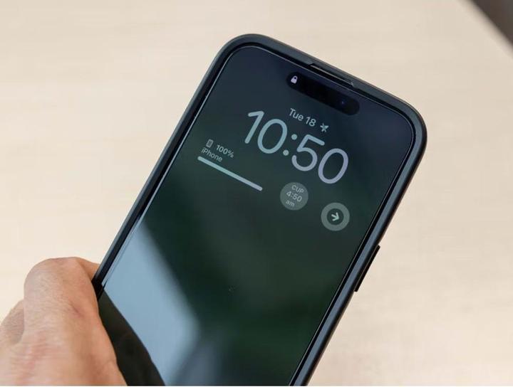 Produktbild Quad Lock Glass Screen Protector - Google Pixel 9 / 9 Pro (Google Pixel 9, Google Pixel 9 Pro)