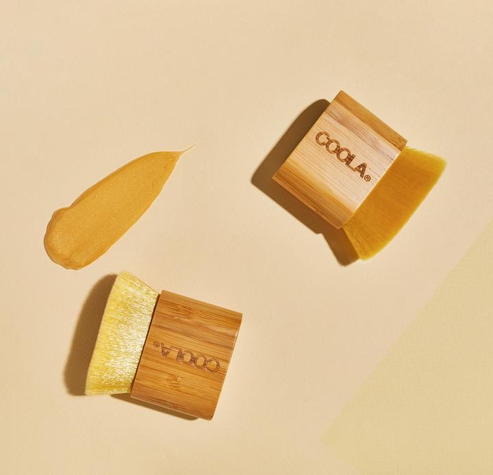 Produktbild Coola Suncare Tan Kabuki (Zubehör Selbstbräunung, 1000 ml)