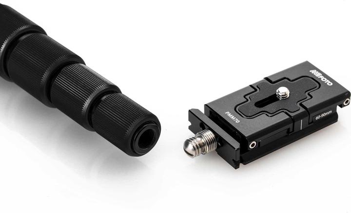 Actual product image MeFOTO RoadTrip PRO Aluminium Tripod (Carbon)