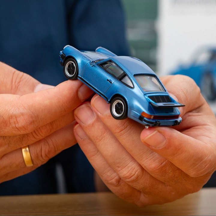 Actual product image Franzis Porsche 911 Turbo