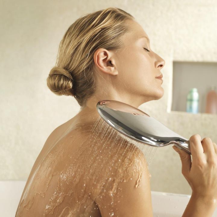 Produktbild Grohe Handbrause Rainshower Solo 150 27272000 15 cm chrom (2 Strahlarten, 9 l/min)