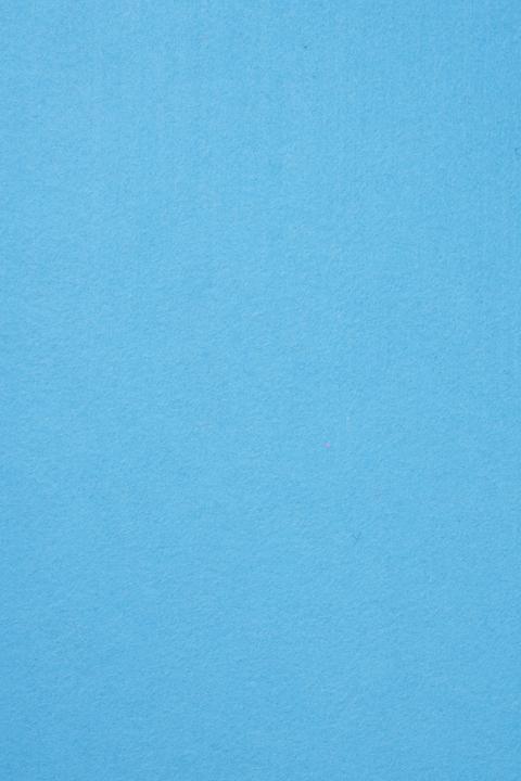 Hellblau