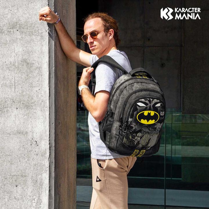 Produktbild Karactermania PLUS Running Backpack Caped (32 l)